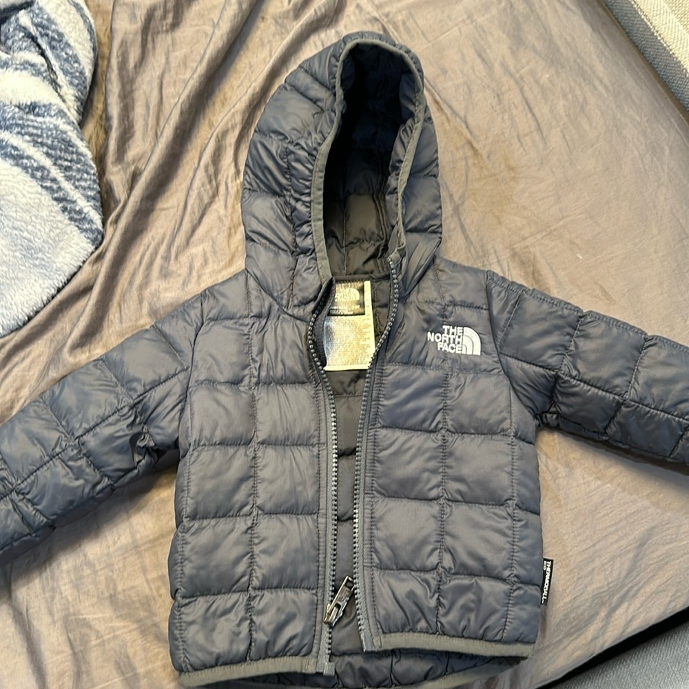 North face 3-6 month light weight jacket